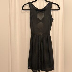 Elegant Black Sleeveless Dress